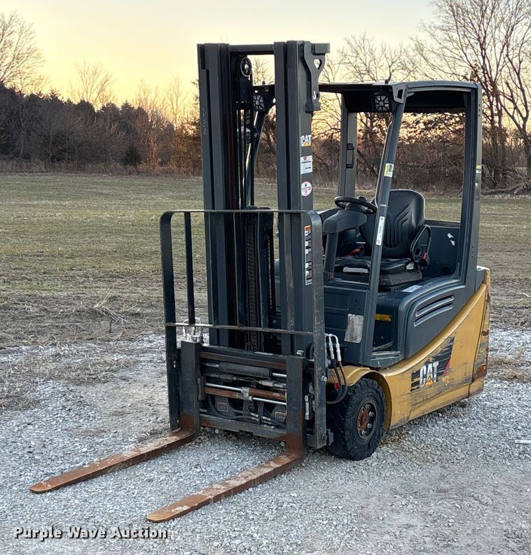 Caterpillar 2ET3000 forklift - EN5960