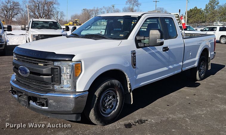 2017 Ford F250 Super Duty Ext. Cab pickup truck - EO4959