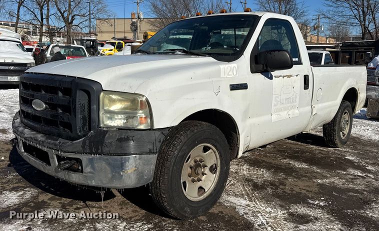 2006 Ford F250 Super Duty pickup truck - ER0400