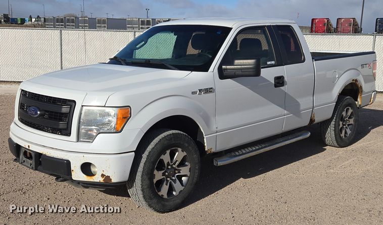 2013 Ford F150 Ext. Cab pickup truck - ES2756