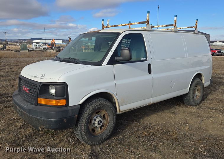 2008 GMC Savana 2500 van - ES2799