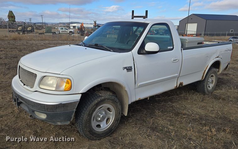 2000 Ford F150 pickup truck - ES2800
