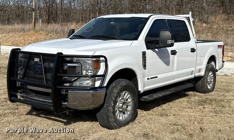 2021 Ford F250 Super Duty Crew Cab pickup truck - ES5723