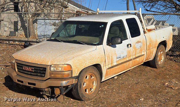 2006 GMC Sierra 1500 Ext. Cab pickup truck - ET1179