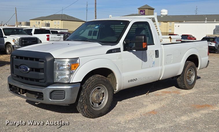 2016 Ford F250 Super Duty XL pickup truck - ET1194