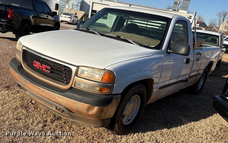 1999 GMC Sierra 1500 pickup truck - ET1205