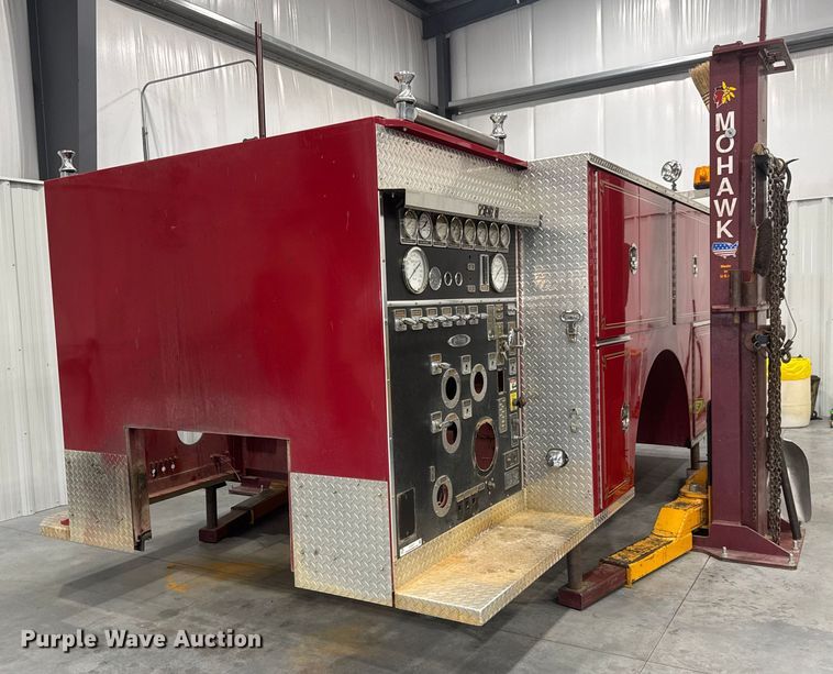 1989 Waterous  YB pumper fire truck body - ET4377