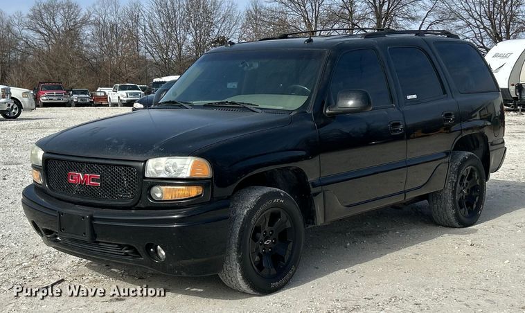 2003 GMC Yukon SUV - ET6912