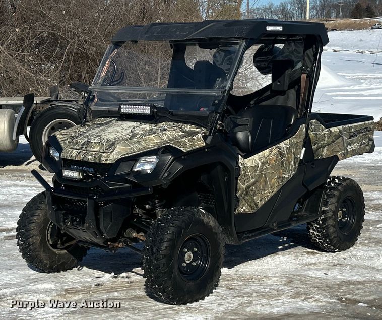 2016 Honda Pioneer 1000 utility vehicle - ET6934