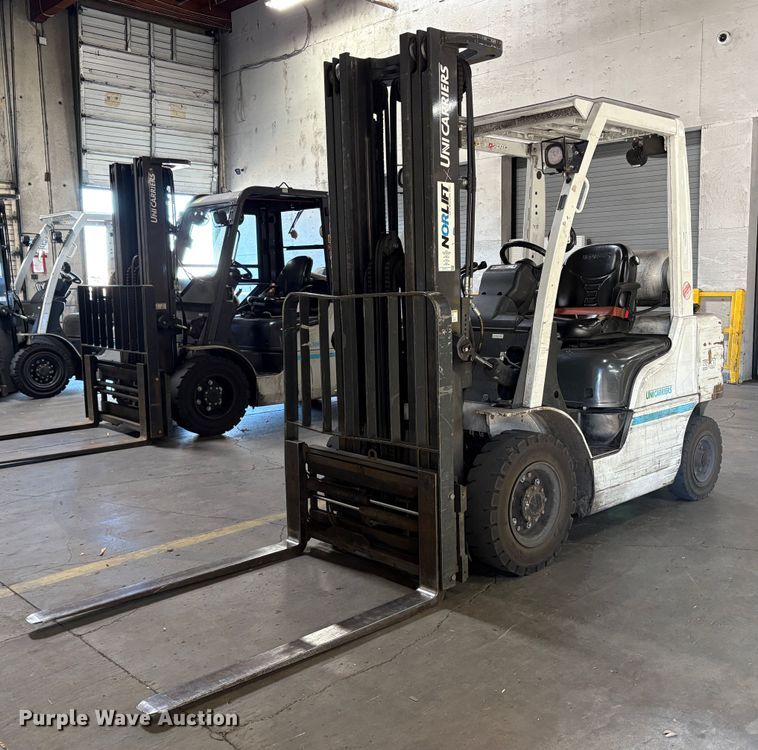 2017 UniCarriers PF50 forklift - EU8579