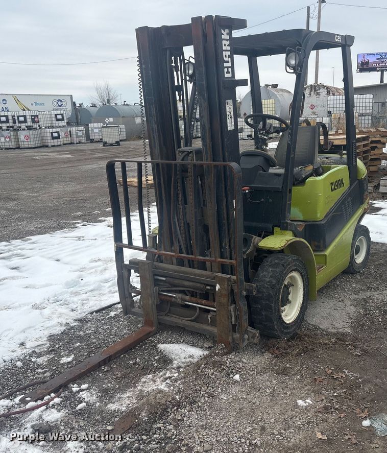 Clark C25L forklift - EV2669