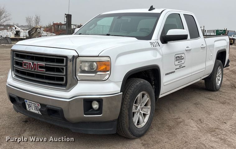 2015 GMC Sierra 1500 Ext. Cab pickup truck - FG2637