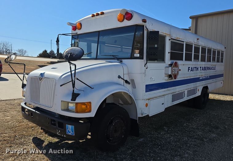 2002 International American bus - FI0773