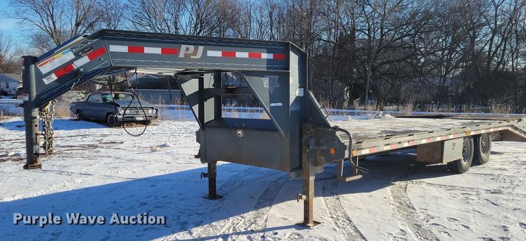 2017 PJ equipment trailer - NO9874