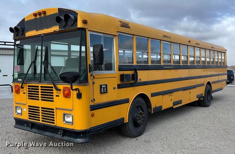2005 Thomas Built school bus - OE9370