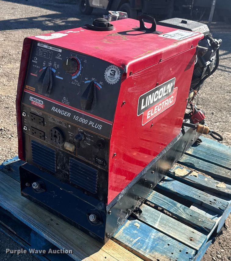 Lincoln Electric Ranger 10,000 Plus welder/generator - DQ4235