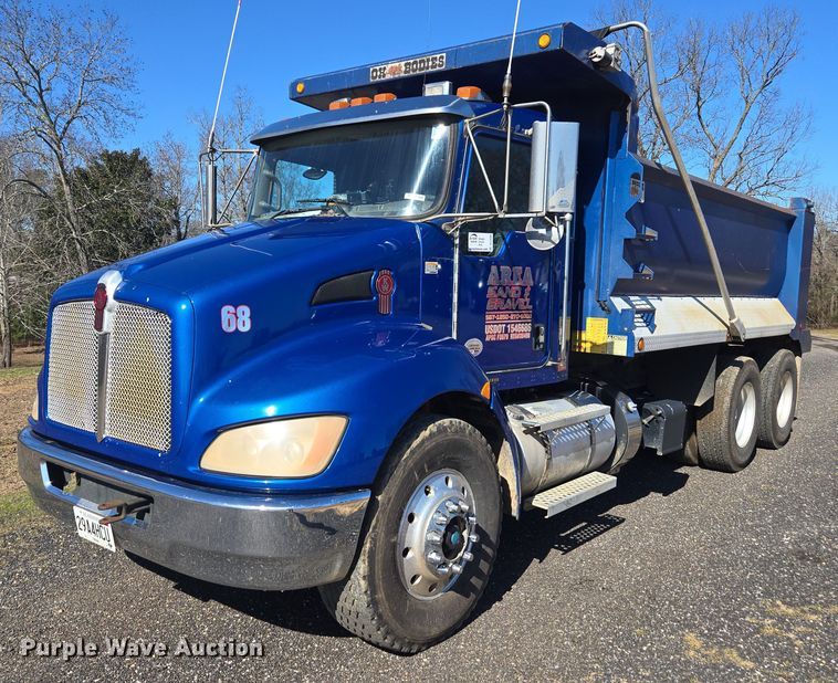 2017 Kenworth T370 dump truck - DU2698