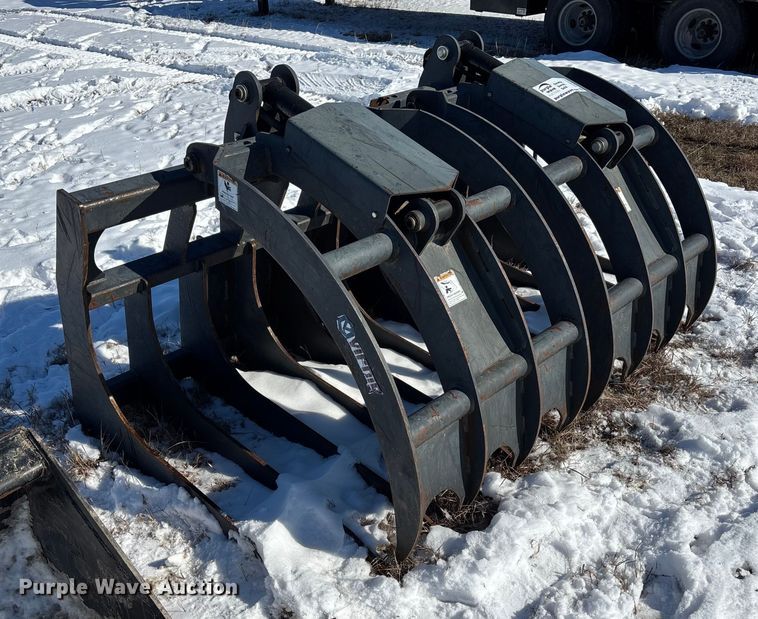 Virnig 84" skid steer grapple bucket - DU6977