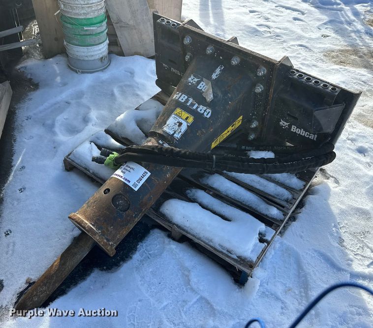 Bobcat HB1180 skid steer breaker - DW4426