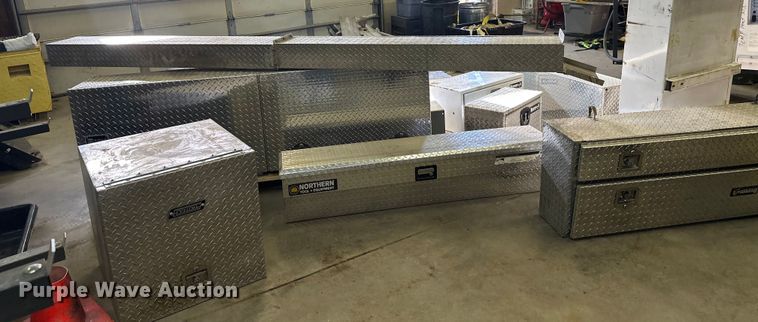 (16) toolboxes - DW4456