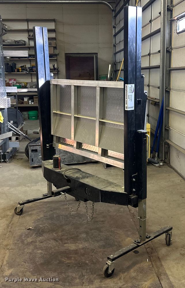 Lift Gator end gate lift - DW4462