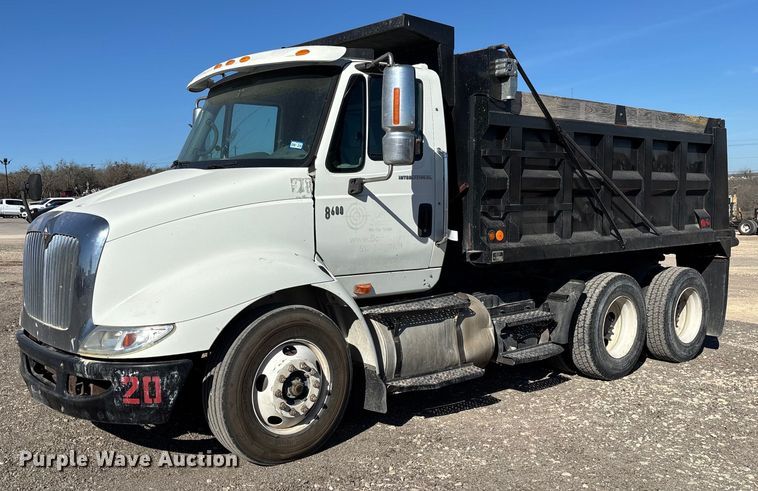 2007 International 8600 dump truck - DX5940