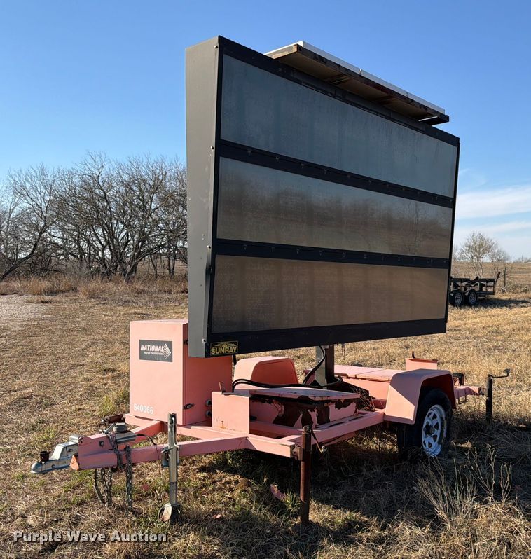 National Signal message board trailer - DX5943