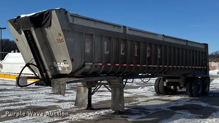 2001 Fruehuaf end dump trailer - EA2302