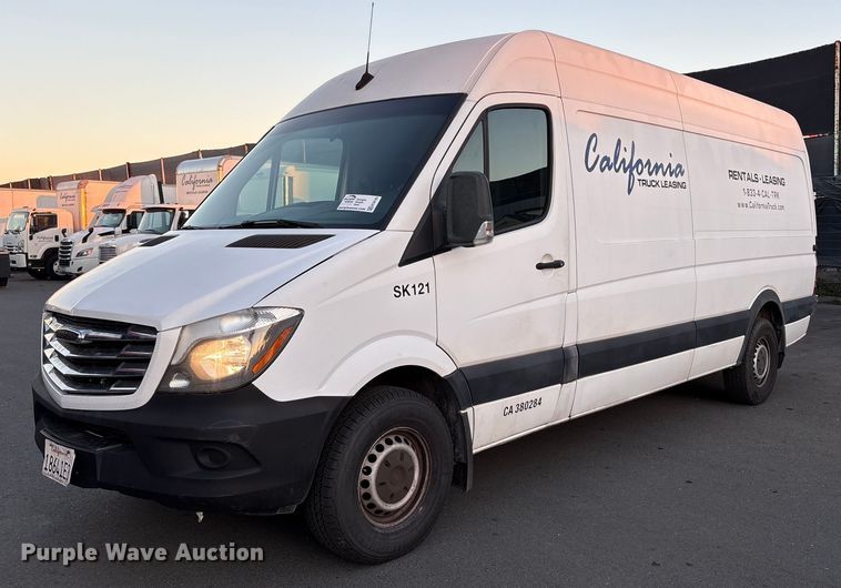 2018 Freightliner 2500 van - EC8182