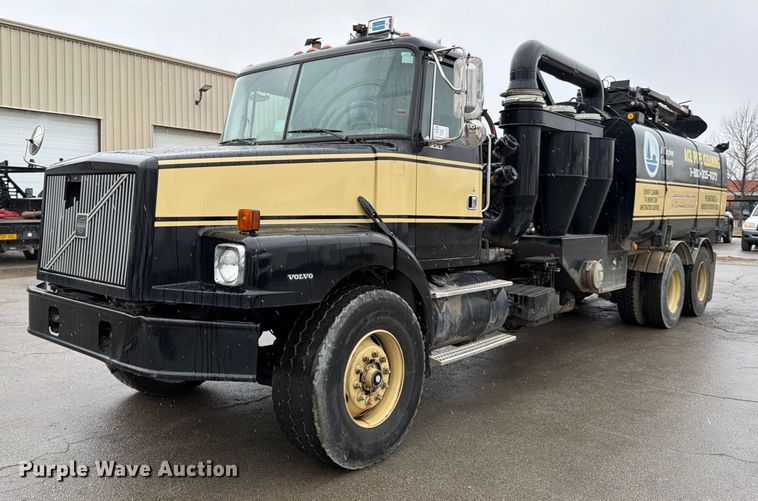 1999 Volvo WG sewer jetter truck - ED5107