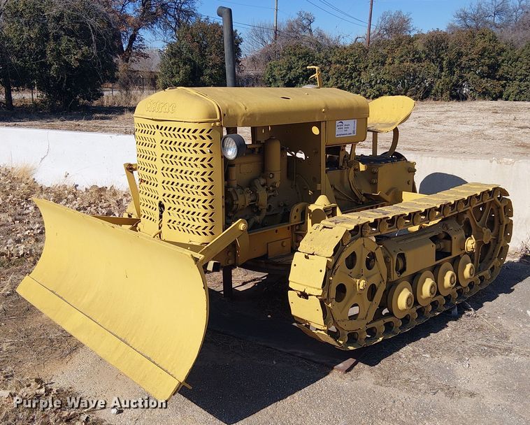 Cletrac Crawler dozer - EE1448