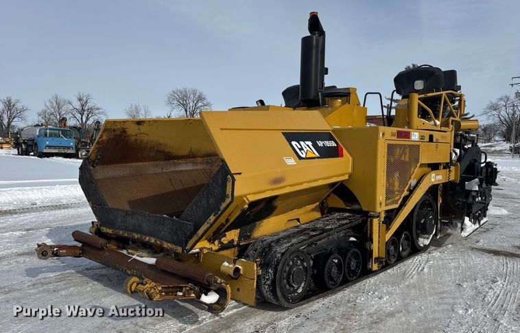 2010 Caterpillar AP1055D paver - EF2374