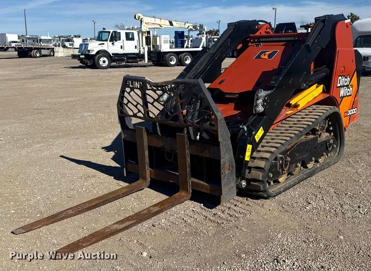 2022 Ditch Witch SK3000 compact utility loader - EG1972