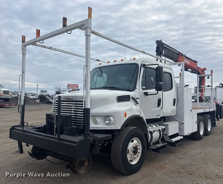 2007 Freightliner Business Class M2 Crew Cab crane truck - EG2012