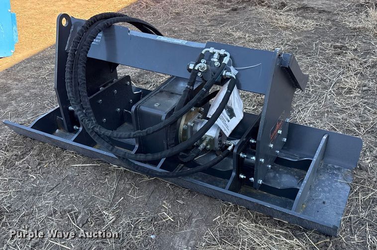 Landhonor skid steer sweeper - EN0280