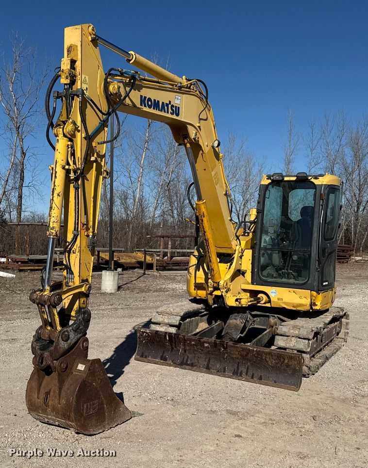 2011 Komatsu PC88MR-8 mini excavator - EN0474