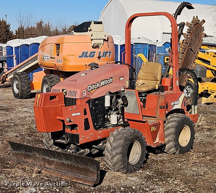 2016 Ditch Witch RT45 trencher - EO4940