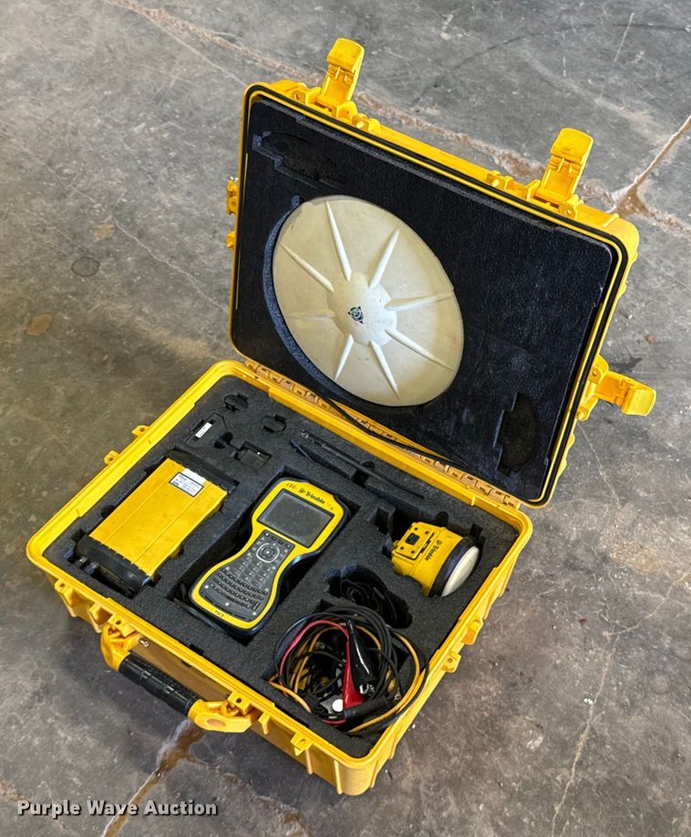 Trimble GPS equipment - ES5790