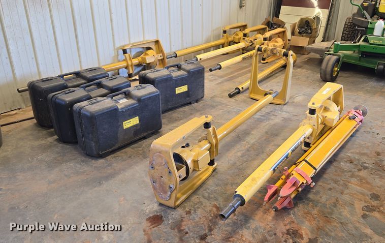 (4) Tremble EM400 grade control systems  - ET1223