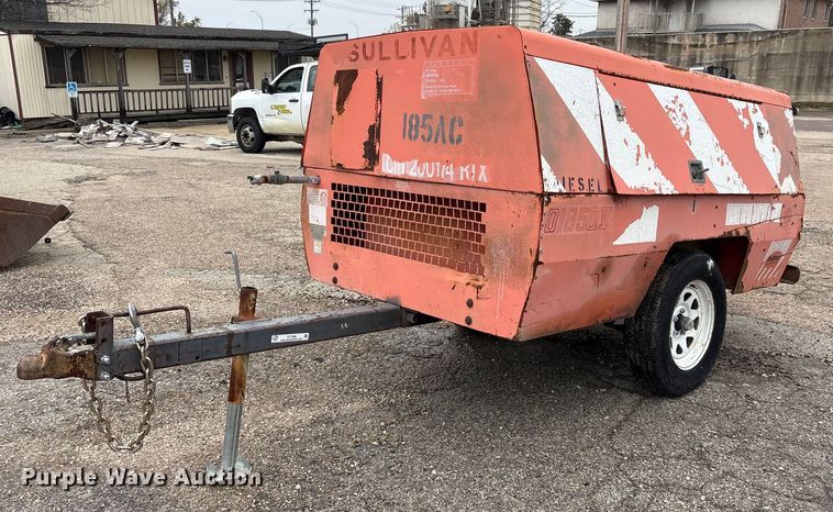 Sullivan D18505 air compressor - ET7386