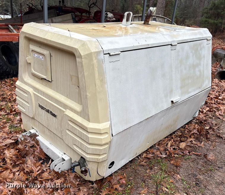 2009 Ingersoll Rand P185WJD air compressor - ET7498