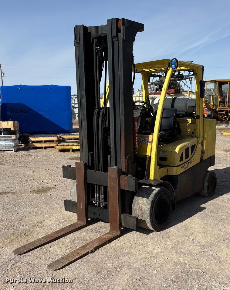 2009 Hyster S120FT forklift - EU4828