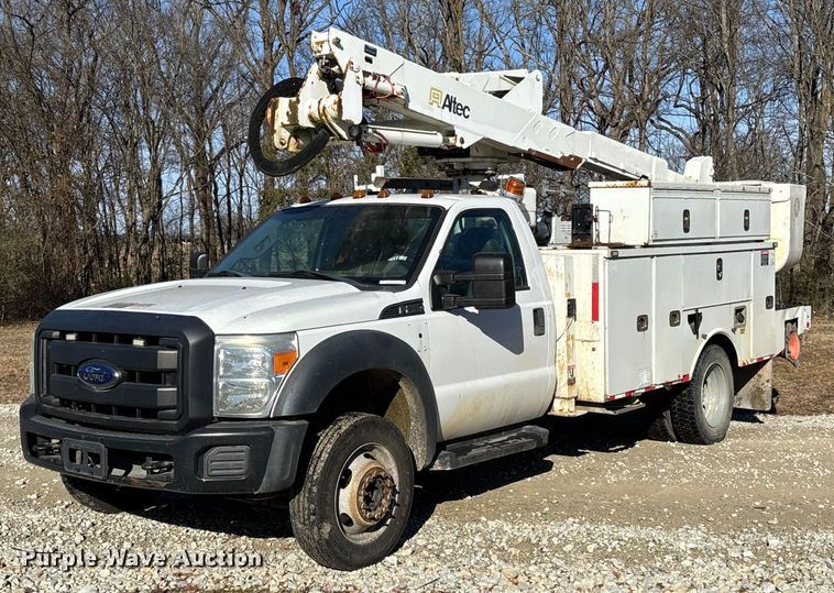 2016 Ford F550 Super Duty XL bucket truck - EV3292