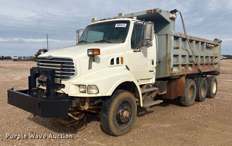 2008 Sterling L9500 dump truck - YA1434