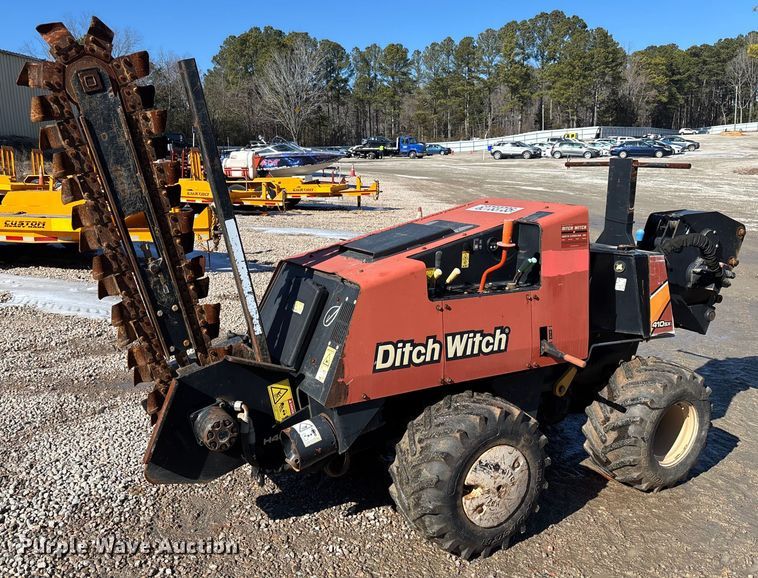 2016 Ditch Witch 410SX trencher - YA2044