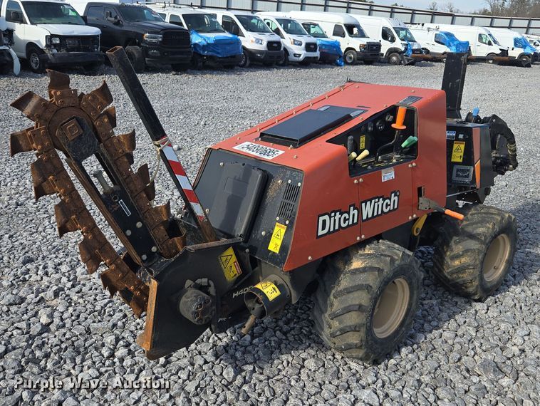 2018 Ditch Witch 410SK trencher - YA2049