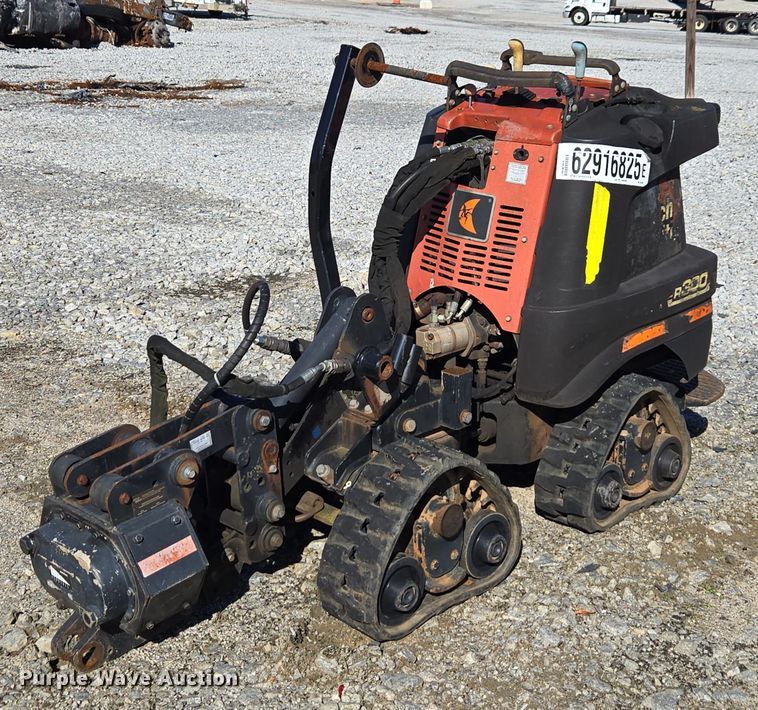 2013 Ditch Witch R300 cable plow - YA2076
