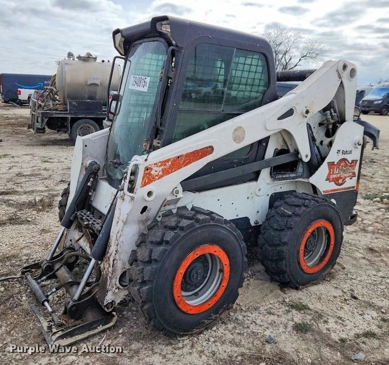 2014 Bobcat S650 skid steer loader - YA2191