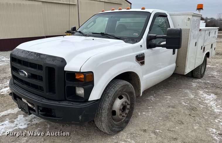 2009 Ford F-350 utility bed pickup truck - DW6704