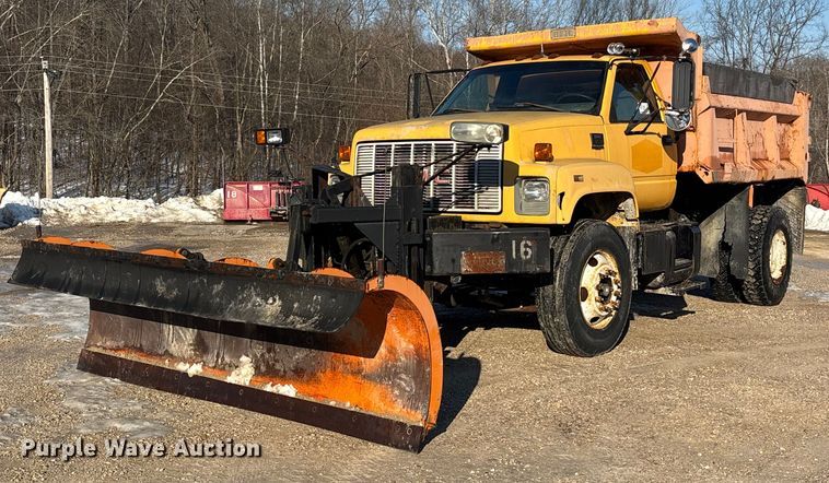 2001 GMC C8500 dump truck - DW7497